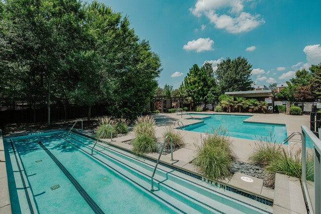 Photo - 195 Arizona Ave NE Unit 192