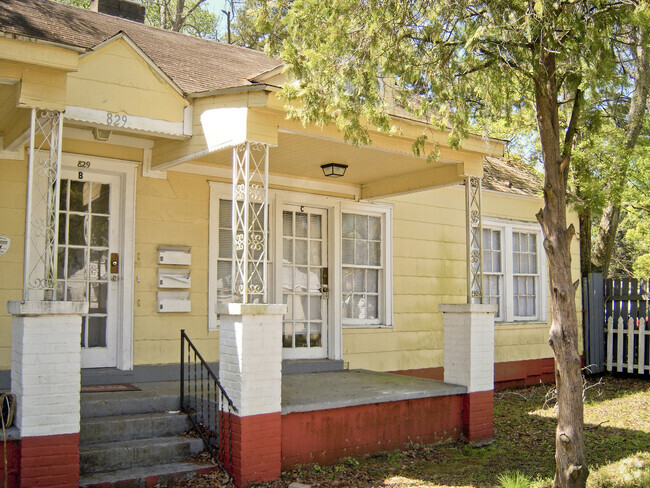 Building Photo - 829 E 32nd St Unit B Rental