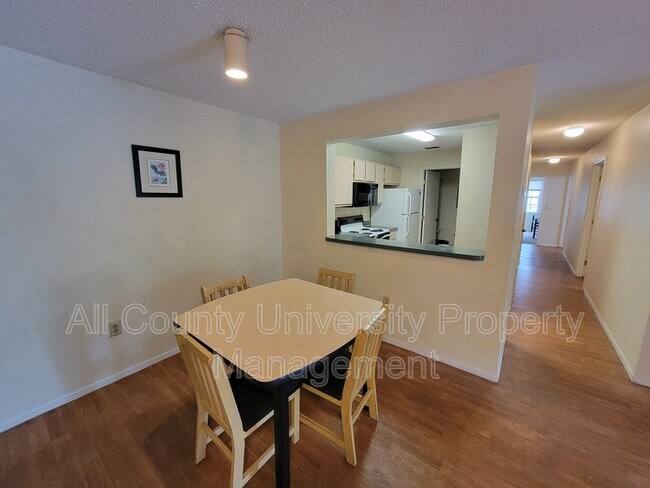 Photo - 3705 SW 27th St Unit 227