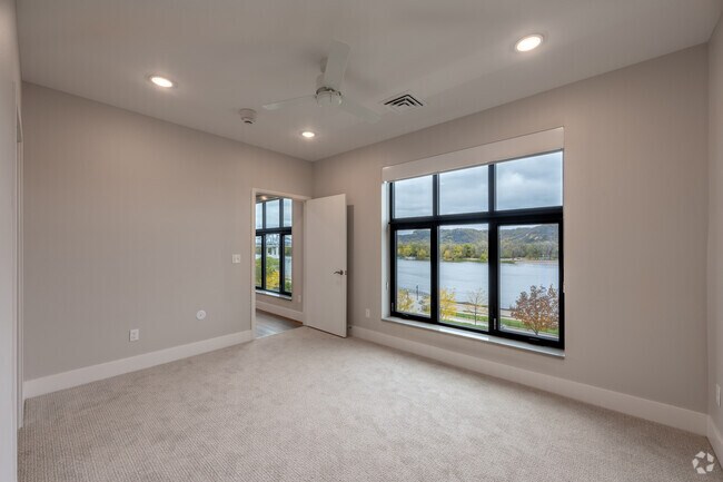 2BR, 2BA - 1,200SF - Primary Bedroom