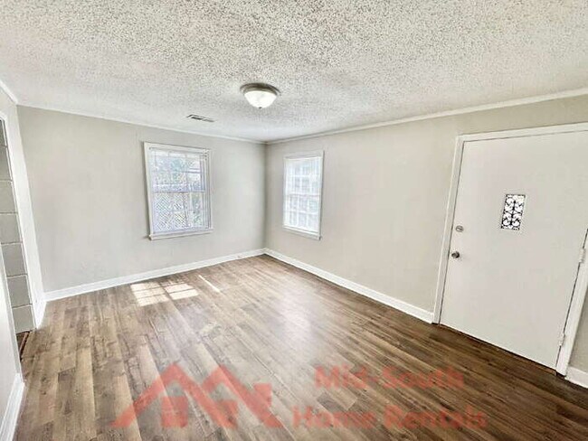 Photo - 2736 Dunn Ave