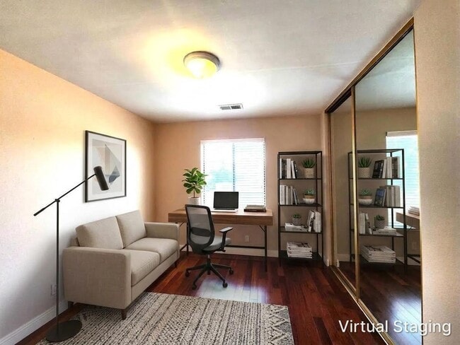 115 Hobart Ave Unit E