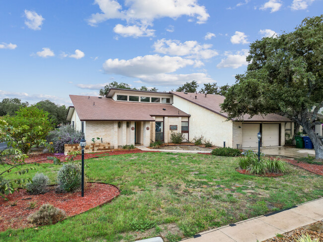 Photo - 4602 Pinecomb Woods St Casa
