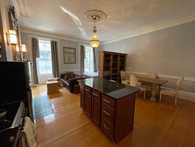 Photo - 105 Beacon St Unit 3