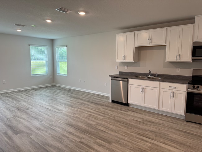 Photo - 6365 Firefly Dr