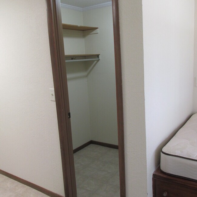 Photo - Montrose Square