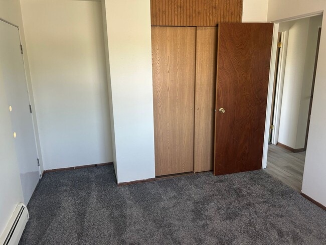 Photo - 2 Bedroom Upper with Heat and Water included Unit #5