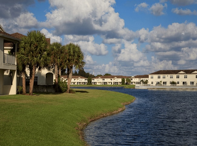Emerald Lake Apts