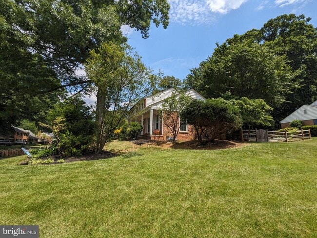 Photo - 8263 Toll House Rd