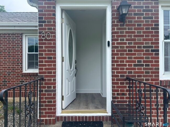 80 Alexander Ave