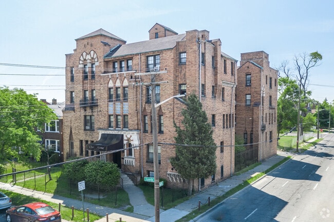 2023 Tuxedo Street