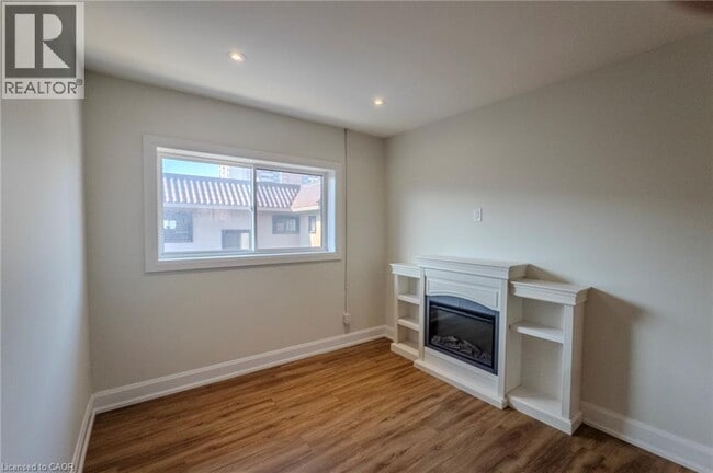 Photo - 540 King St E Unité C7