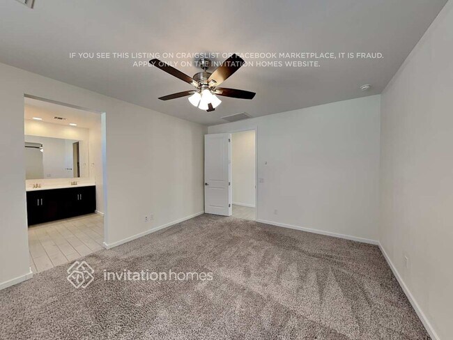 Photo - 17660 W Fetlock Trl