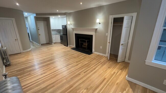 Photo - 82 Phillips St Unit 2