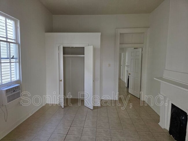 Photo - 516 S Genois St