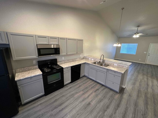 Photo - 684 E Hahns Peak Ave