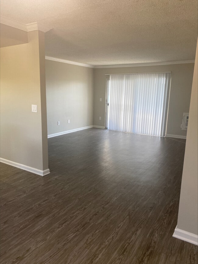 Twin Oaks Apartments