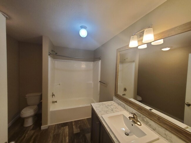 Photo - 15 Starling Hill Dr