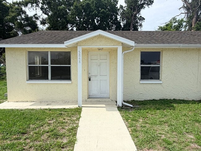 Building Photo - 2/1 in New Port Richey