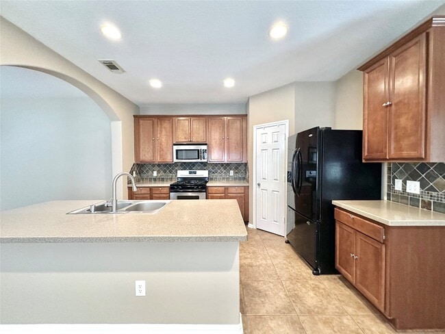 Photo - 6303 Tolstin Lakes Ln