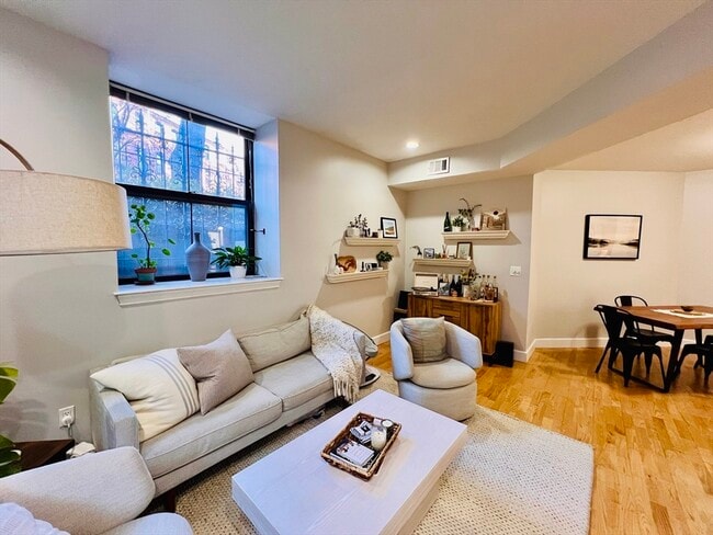 Photo - 150 Appleton St Unidad 1E