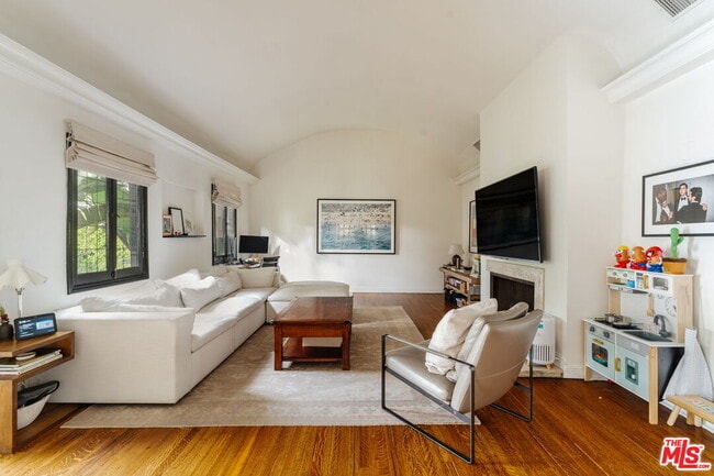 Photo - 428 N Harper Ave