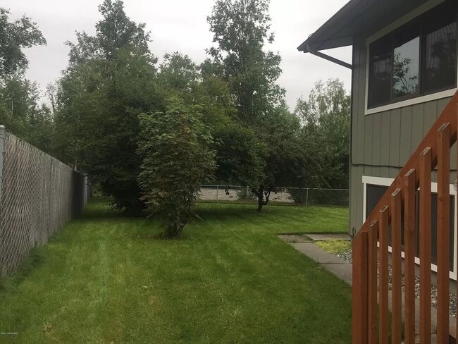1900 Otter St