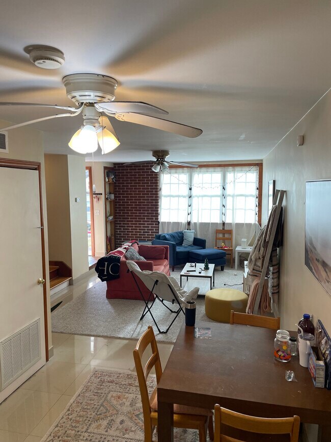 Photo - 211 Harding Ave