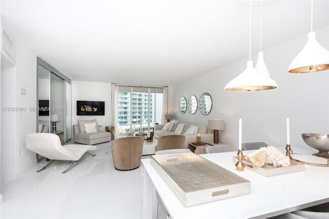 10275 Collins Ave Unit 706