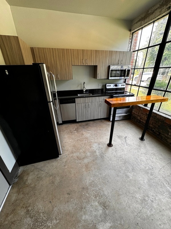 Photo - 123 Pine St Unidad 1 bedroom