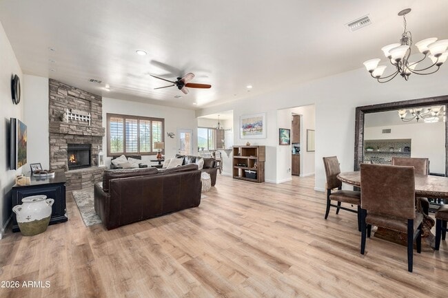 Photo - 1415 W Lavitt Ln