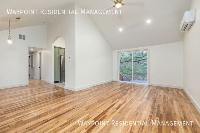 Photo - 2989 S Ivy St