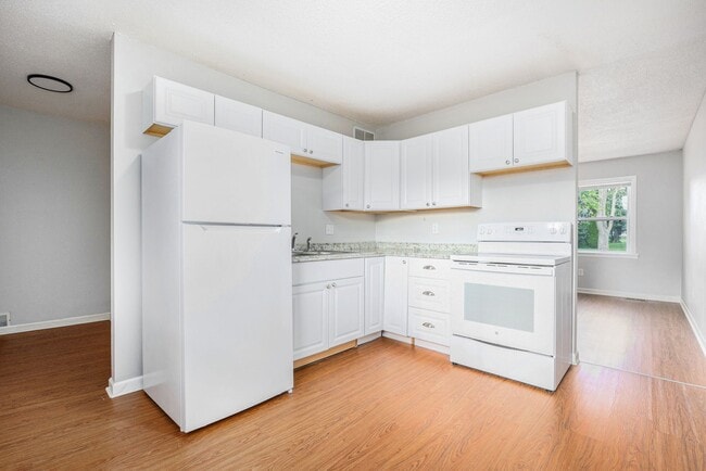 Photo - Beautiful 2BR/1BA Duplex in Independence!