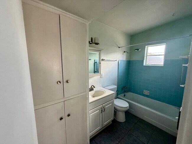 Photo - 1603 E Mitchell St Unit 1603