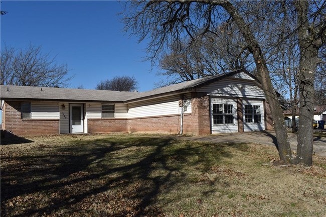 Photo - 1505 N Indian Meridian Rd
