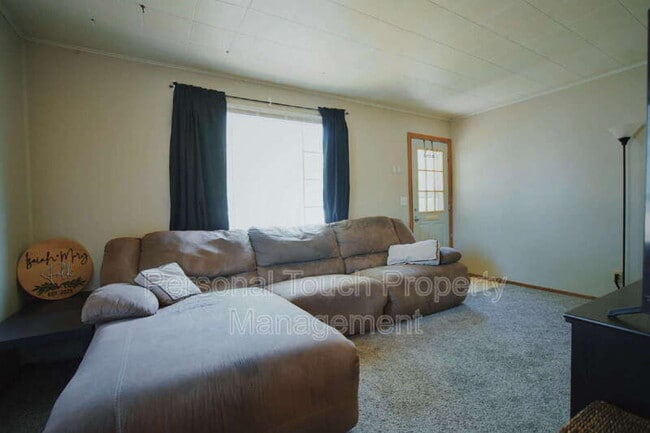 Photo - 1642 8th St N