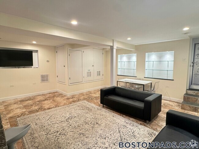 Building Photo - 25 St Marys Ct Rental