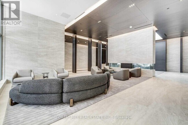 2221 Yonge St Unit 5610