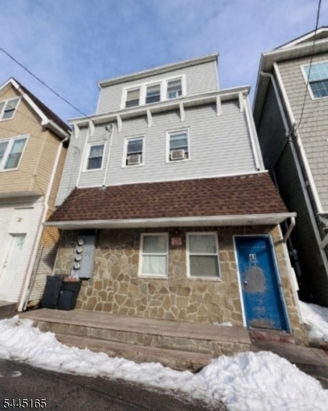 Building Photo - 41 Cedar St