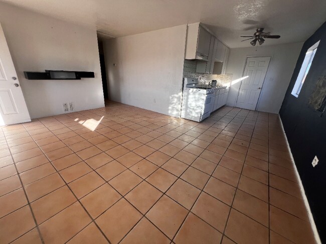 Photo - 137 San Carlos St