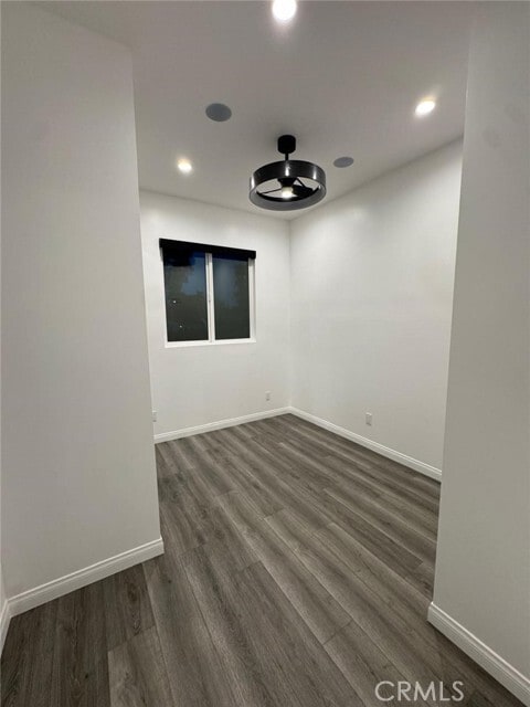 Photo - 18222 Chatsworth St