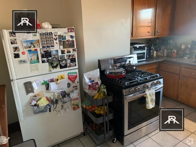 Building Photo - 3 bedroom in Somerville MA 02145 Rental