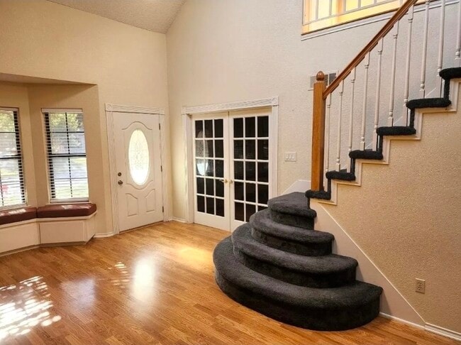 Photo - 2708 London Ct