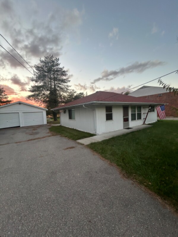 Photo - 1181 Elms Rd