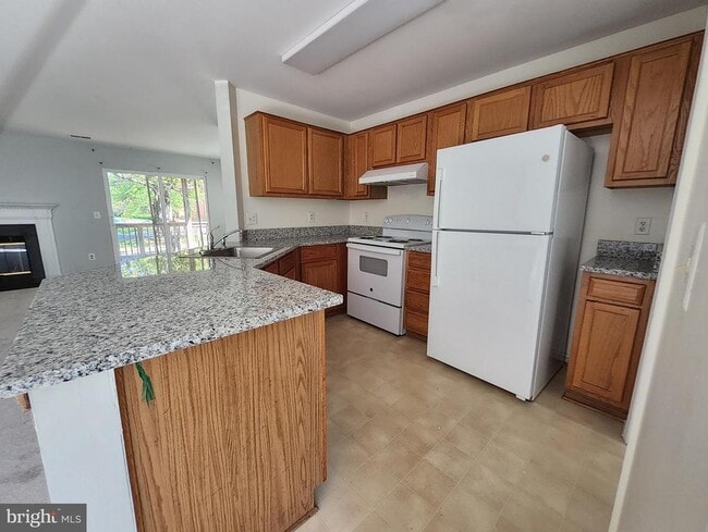 Photo - 203 Fernwood Pl