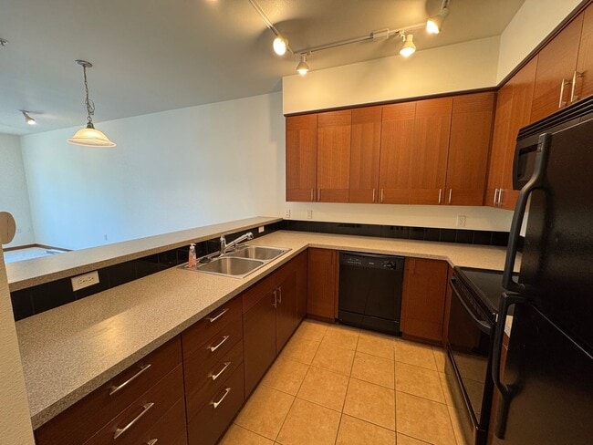 Photo - 910 Gladstone St Unidad 2