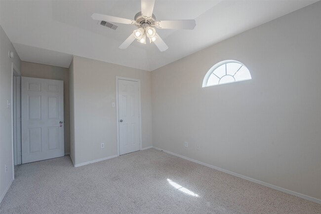 Photo - 131 Sunset Falls Dr