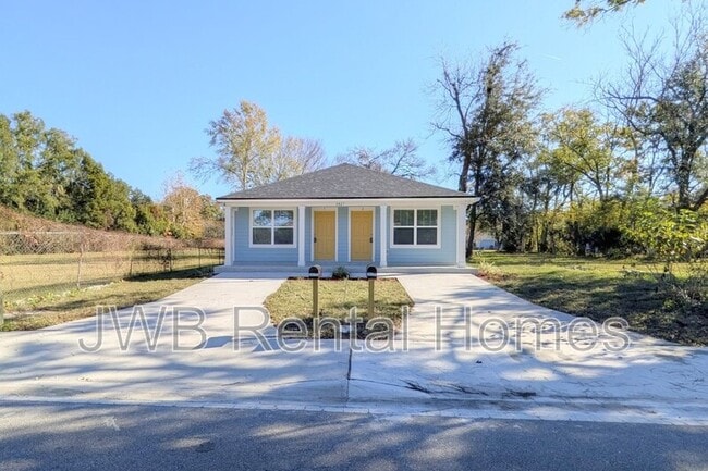 Photo - 5827 Ave B Unit #1