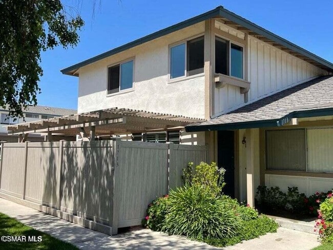 Building Photo - 1713 E Avenida De Las Flores Rental