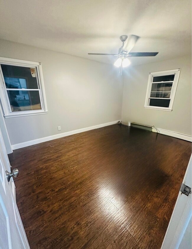 Photo - 5708 Broadway Unit 2